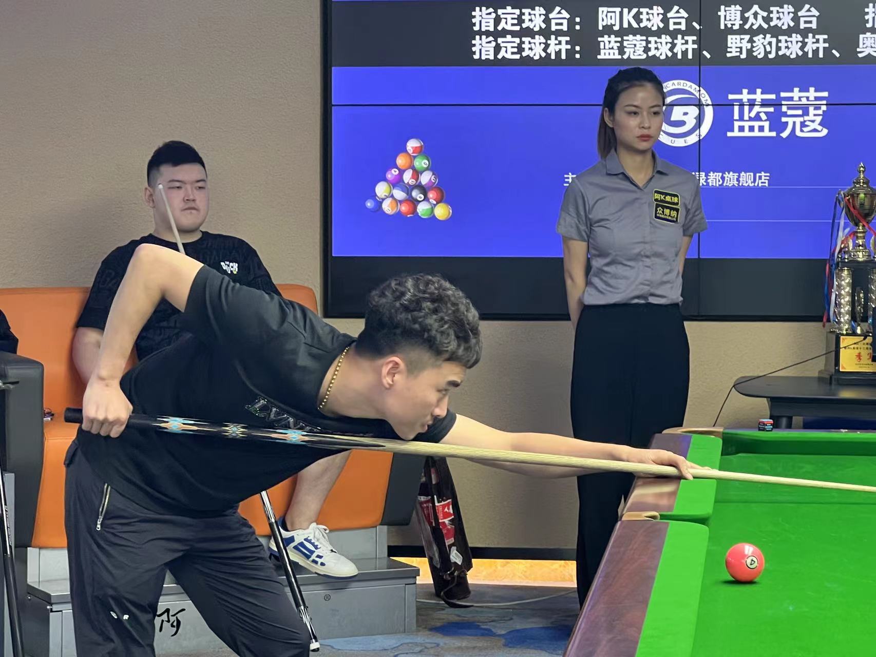 对女足产品 对女足产品