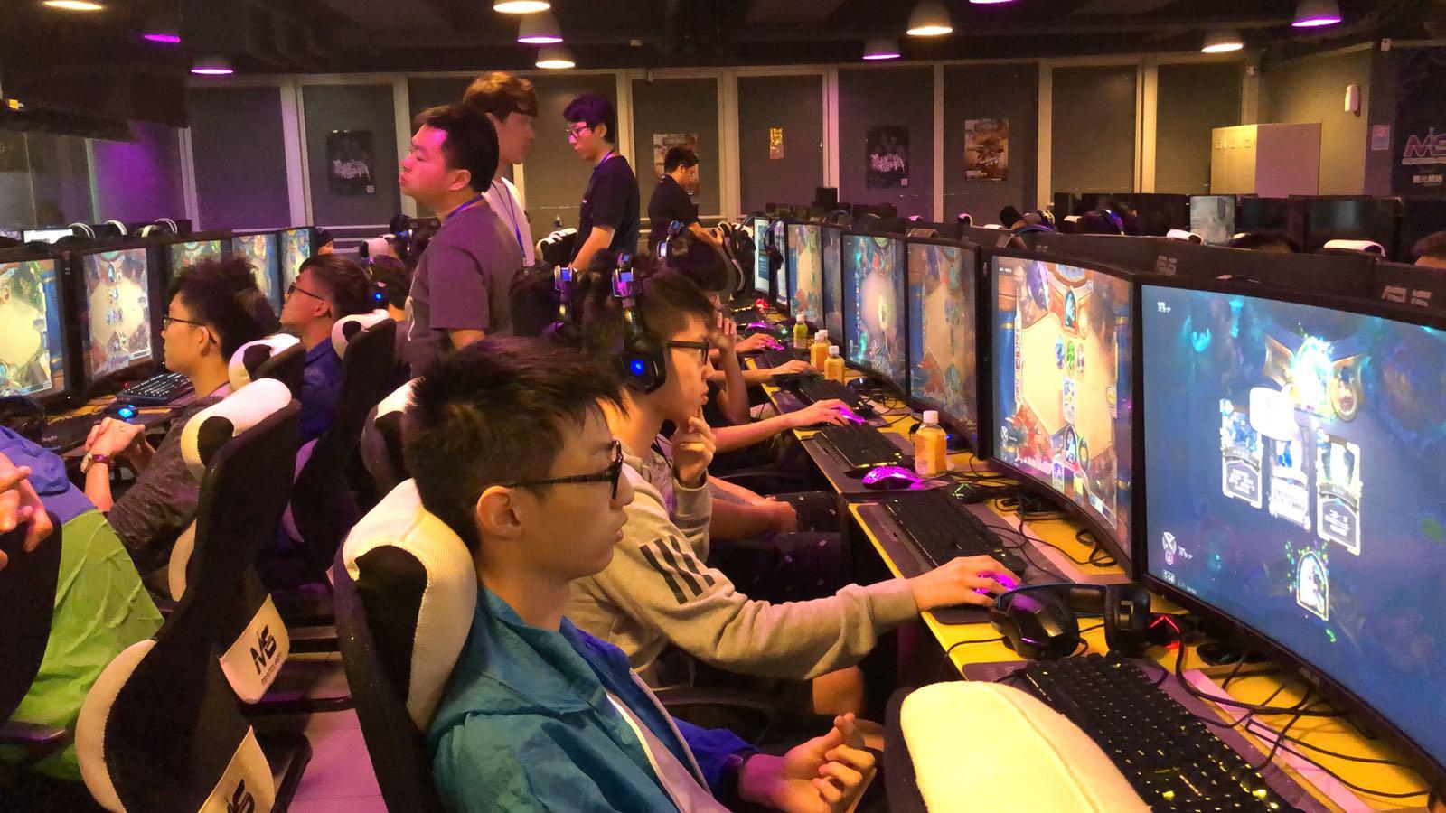 在对手缺少 在对手缺少